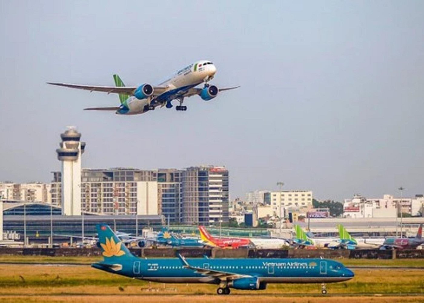 Tan Son Nhat International Airport (SGN) airport transfer