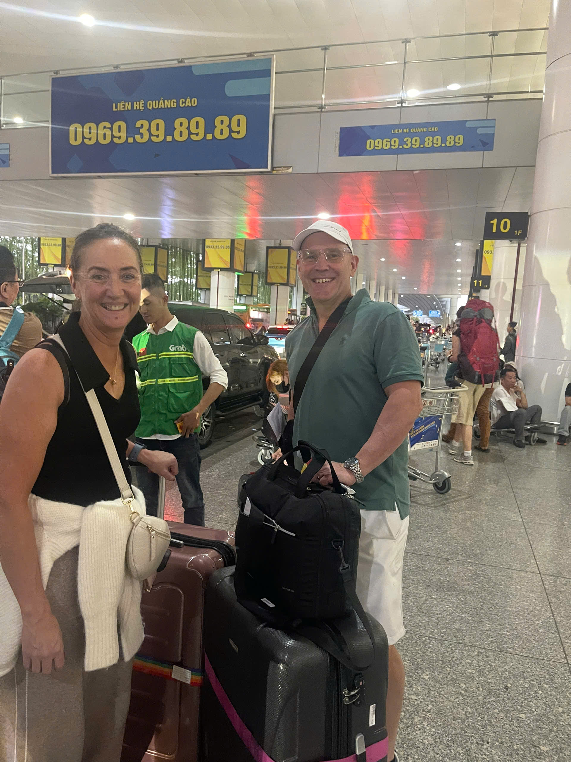 PAS team supporting arrival Fast Track in Vietnam